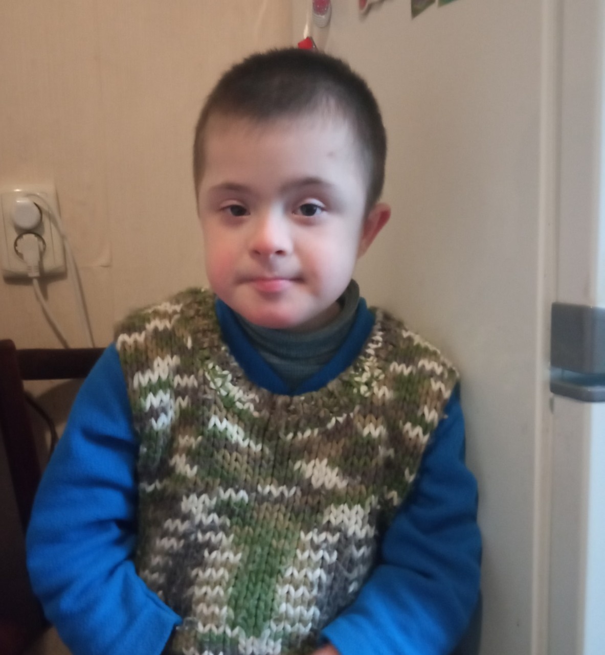 Representatives of the Association of Ambulatory Physicians donated food to the family of the “sunny” boy Mykola