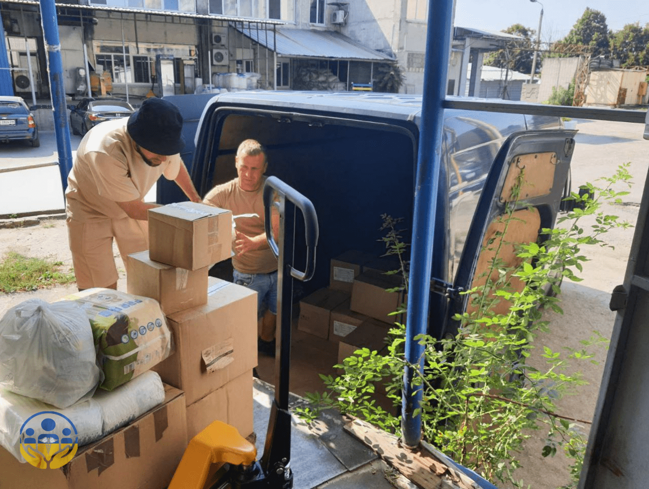 Гуманітарна допомога: продукти для ВПО, малозабезпечених ГО «Атаман»