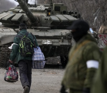 Russian military blocks the departure of Mariupol