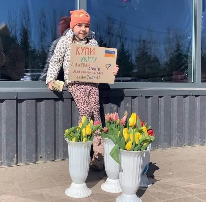A seven-year-old schoolgirl donated all her money to a bulletproof vest for a Ukrainian soldier
